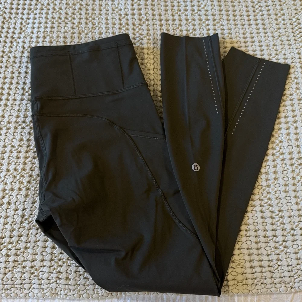 LULULEMON 7 Pocket Leggings in Olive Green sz 8 EUC - Picture 5 of 9